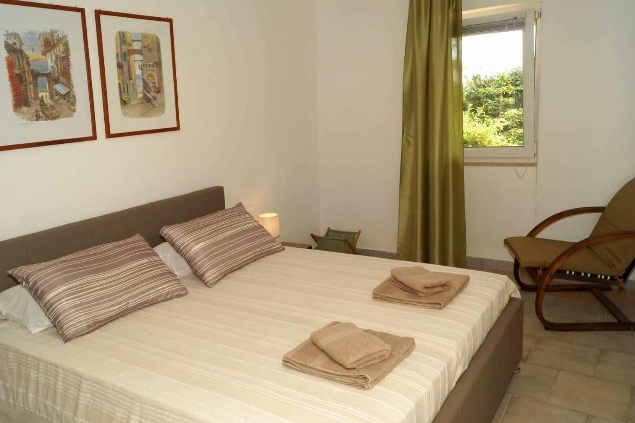 Apartman Eric Apartment Pula Exterior photo
